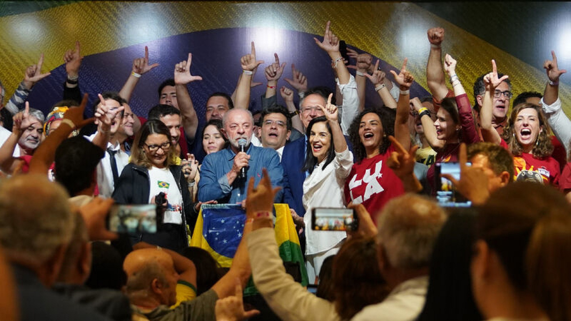Lula da Silva, Brezilya'da dördüncü kez seçildi
