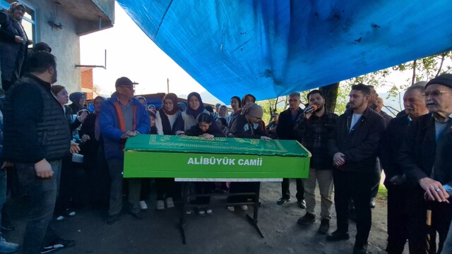 Maden ocağındaki grizu patlamasında ölen işçiler defnedildi