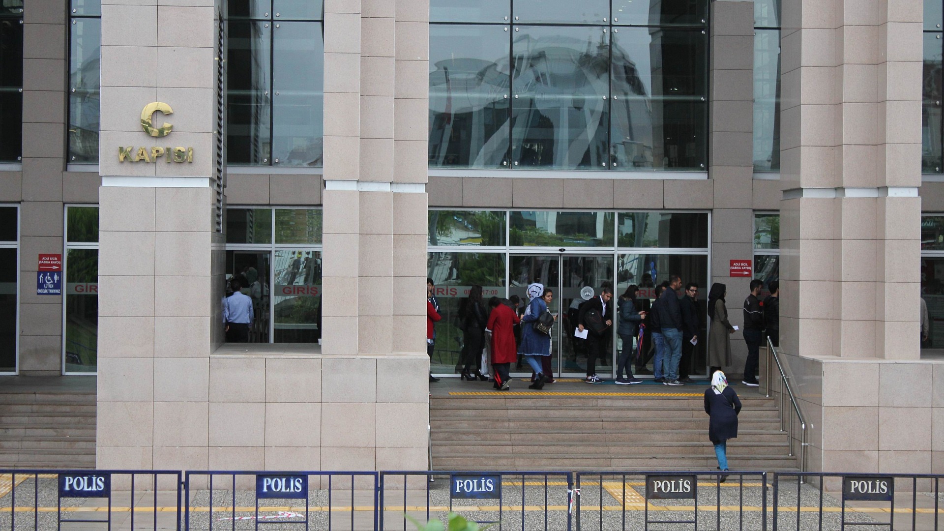 Mal varlığı aklama soruşturmasında 3 tutuklama talebi