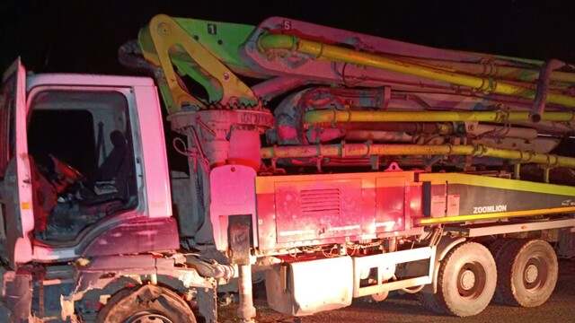 Malatya'da beton mikseriyle çarpışan araç devrildi, 2 yaralı