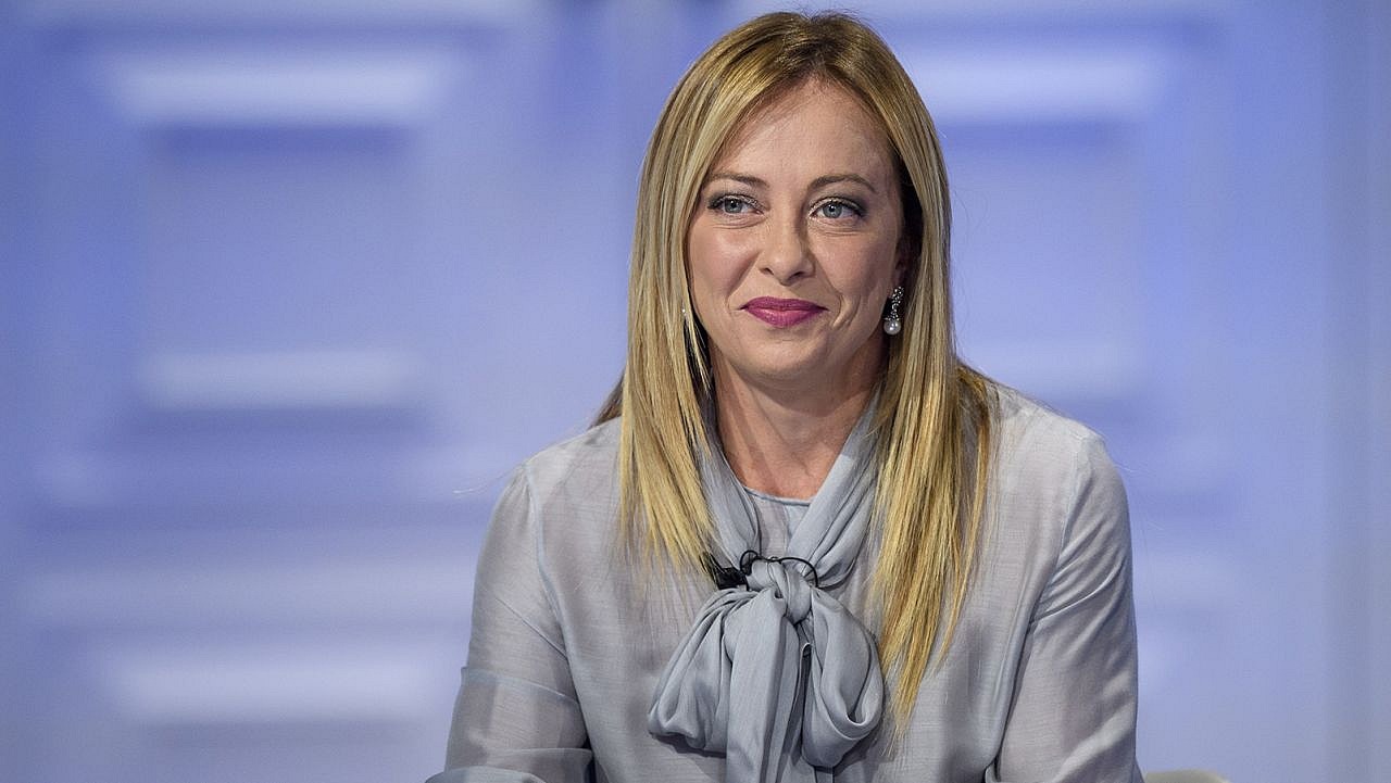 Meloni, sesini yapay zeka taklitlerine karşı koruyor