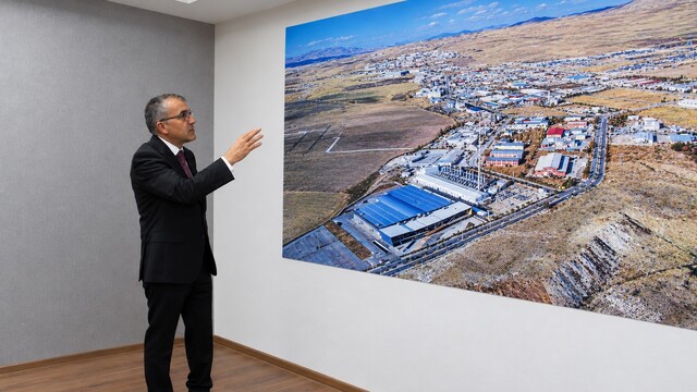 Memet Aslan: Kapıköy tır geçişi Van sanayisini dönüştürecek