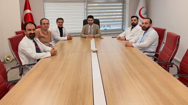Mengücek Gazi Hastanesi'nde kalp cerrahisi toplantısı