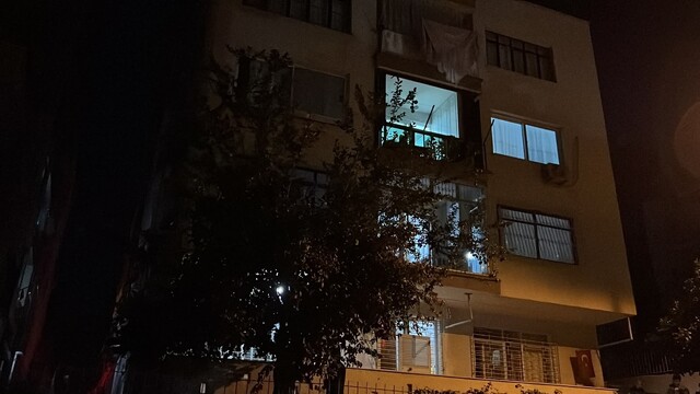 Mersin'de çökme meydana gelen bina tahliye edildi