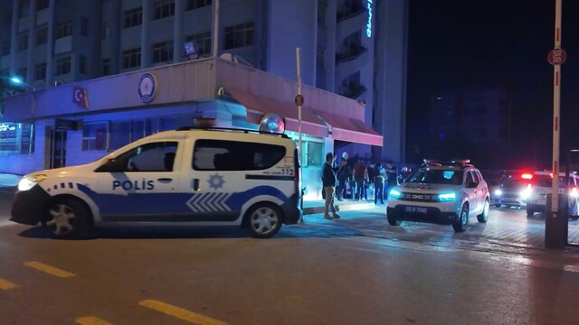 Mersin'de dolandırıcılıkla 7 kişi tutuklandı
