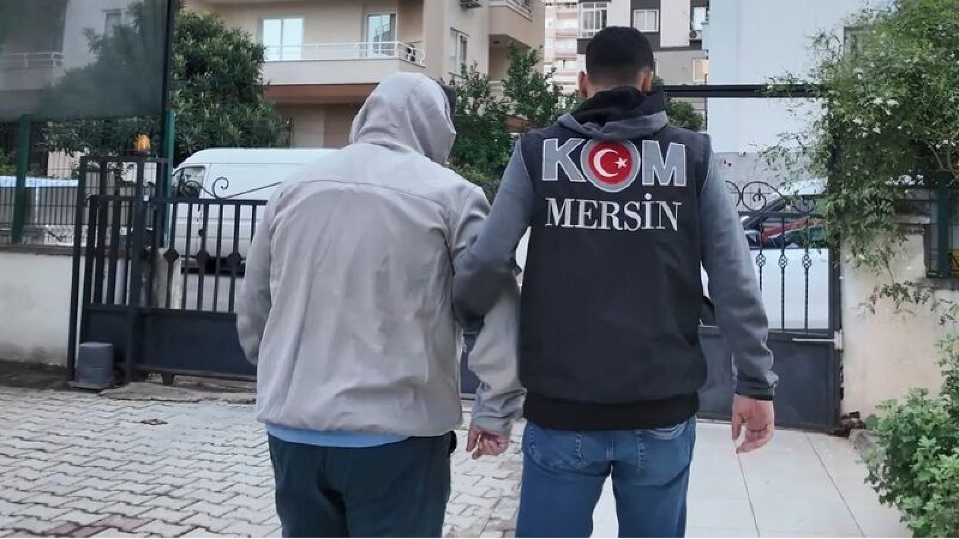 Mersin'de MESEM okullarına yönelik operasyonda 22 tutuklama