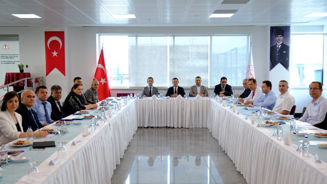 Mersin'de sağlık hizmetleri toplantısı yapıldı