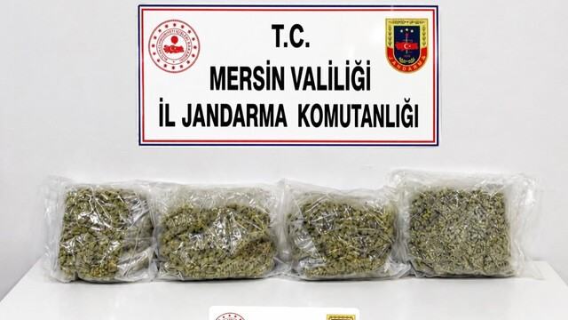 Mersin'de uyuşturucu satıcılarına operasyon: 4 gözaltı
