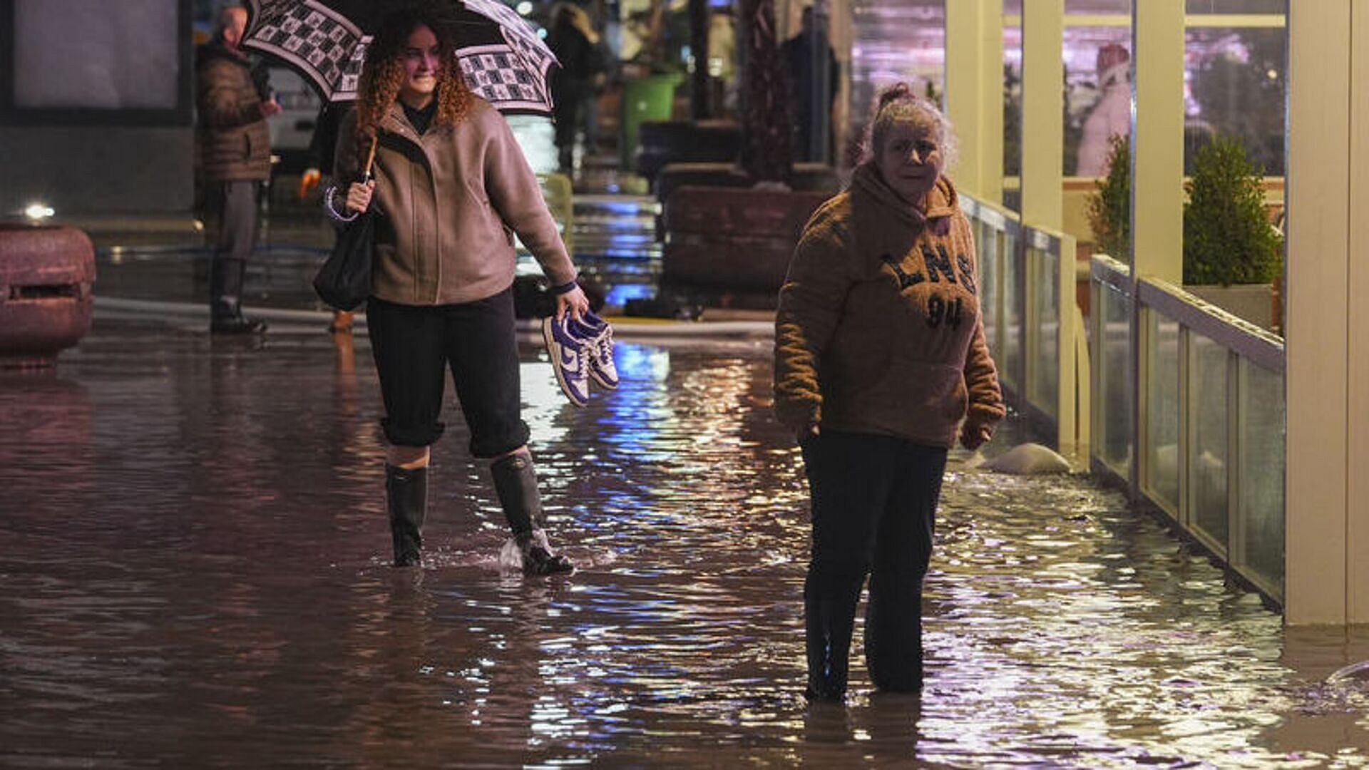 Meteoroloji'den Ege ve Doğu Anadolu için yağış uyarısı
