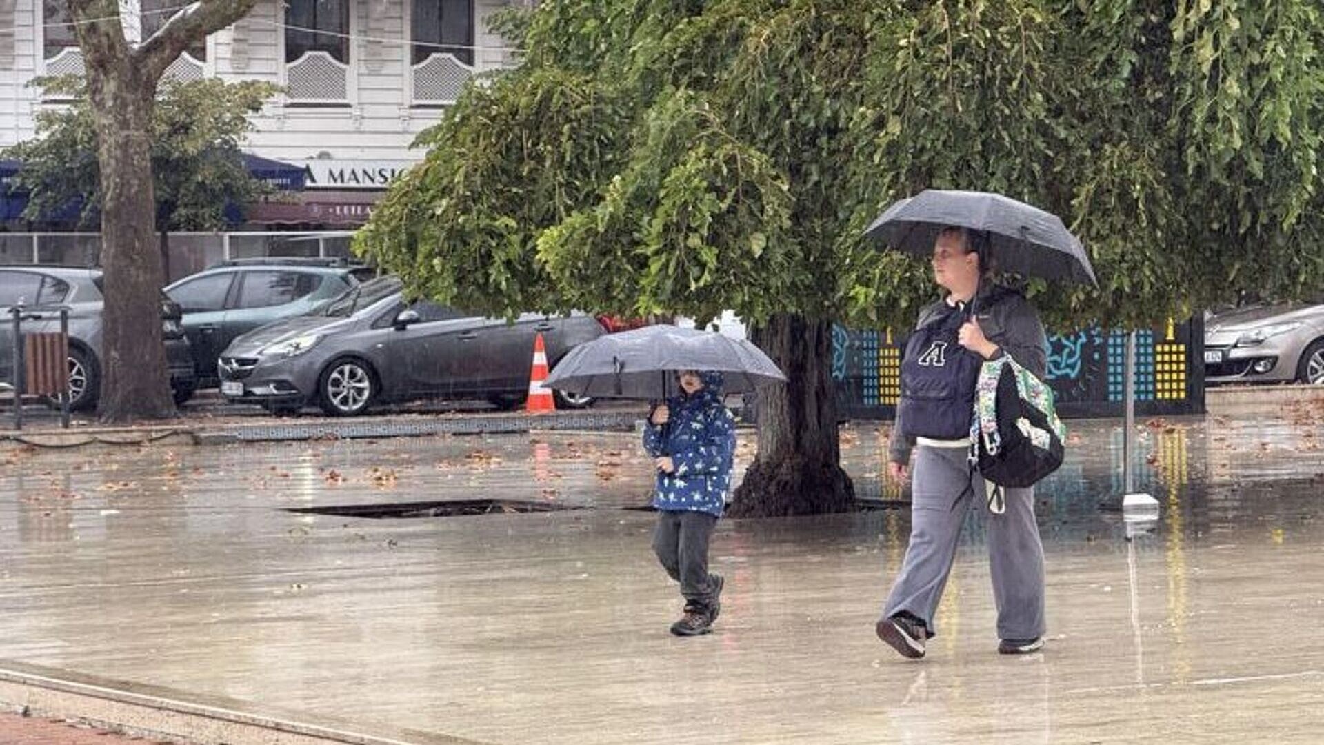 Meteoroloji uyardı: Kuvvetli sağanaklar ve rüzgar bekleniyor