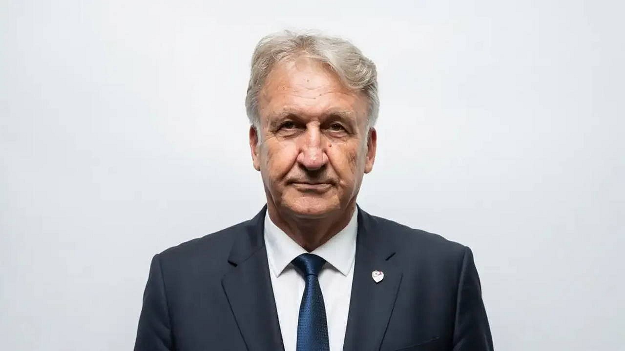 MHK üyesi Sebahattin Şahin, istifa edip serbest kaldı