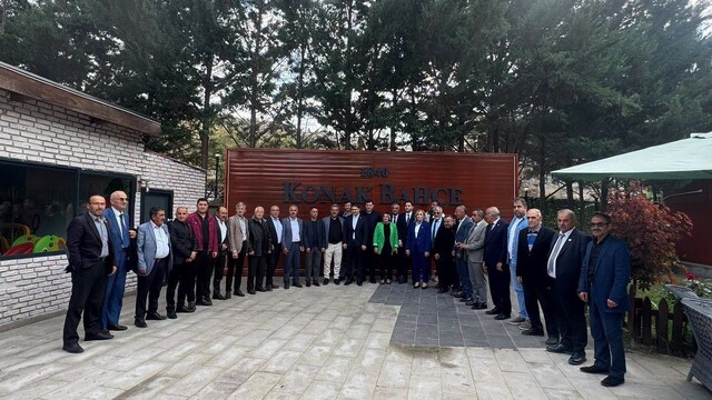 MHP Kayseri teşkilatı esnaf ve muhtarlarla buluştu