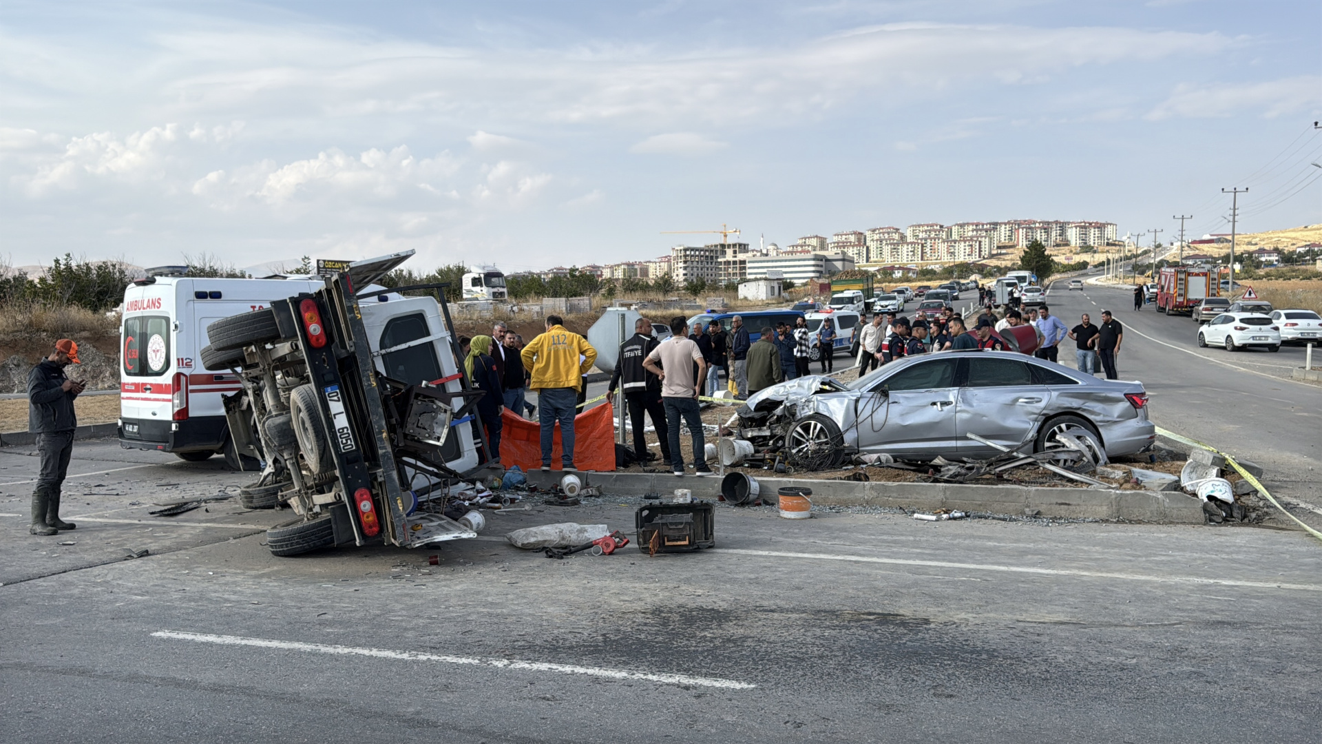 MHP konvoyunda trafik kazası: 1 ölü, 4 yaralı