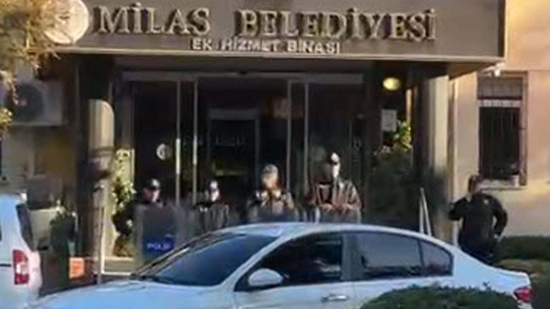 Milas Belediyesi'ne operasyon: 20 şüpheli adliyeye sevk edildi
