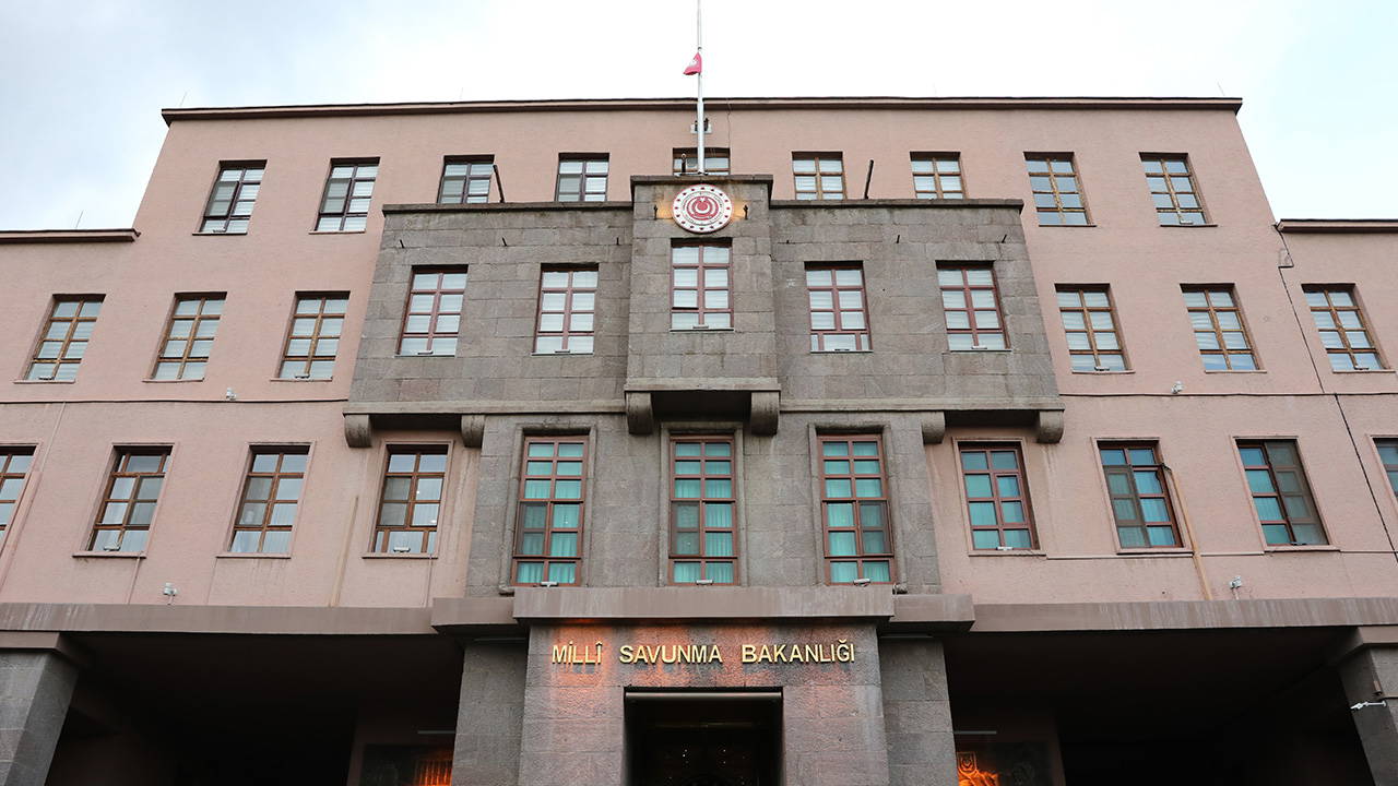 MSB Yunanistan-GKRY elektrik kablosu açıklaması yaptı