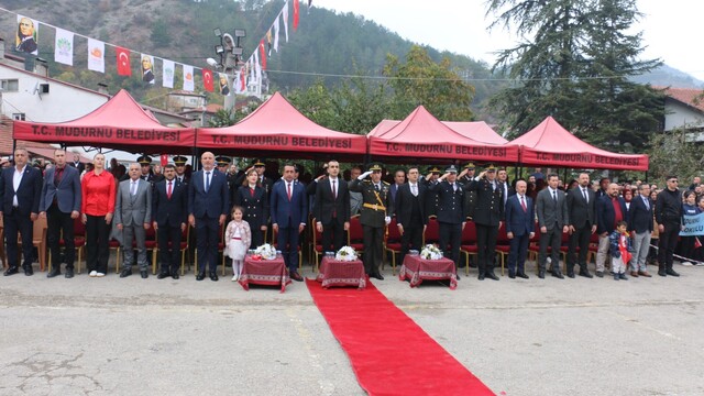 Mudurnu'da 29 Ekim Cumhuriyet Bayramı coşkulu kutlandı
