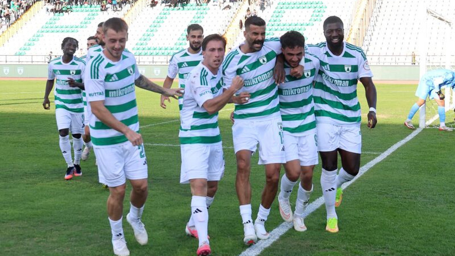 Muğlaspor, İstanbulspor'u 5-0 mağlup etti