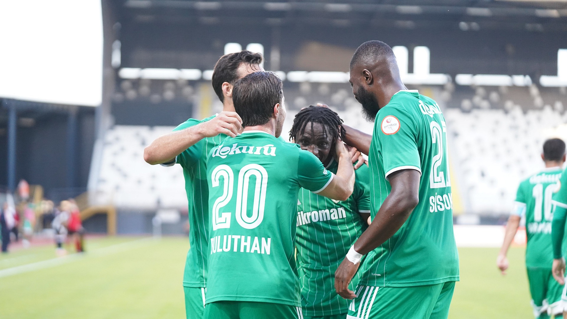 Muğlaspor, Manisa FK'yı 7 gollü maçta 4-3 yenerek kazandı