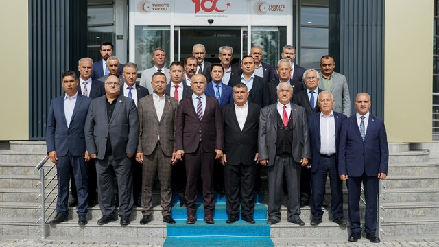 Muhtarlar Derneği'nden Başkan Er'e teşekkür ziyareti