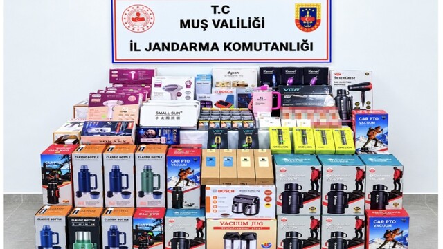 Muş'ta 700 bin TL değerinde kaçak ürün ele geçirildi