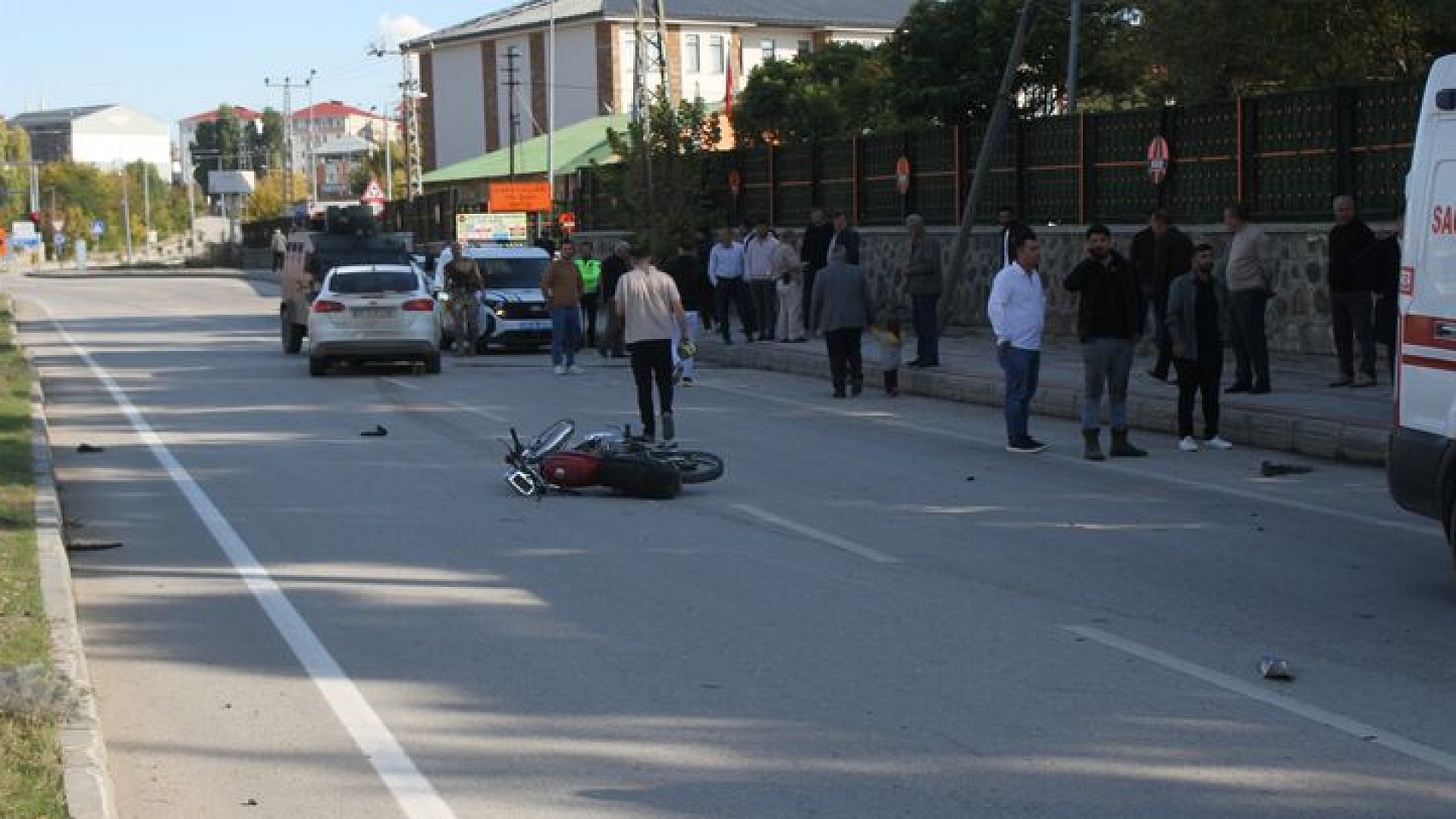 Muş'ta otomobil ve motosiklet çarpıştı: 2 ölü