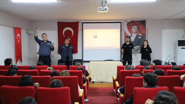 NAFAD'dan okullarda afet farkındalık eğitimleri yapıldı