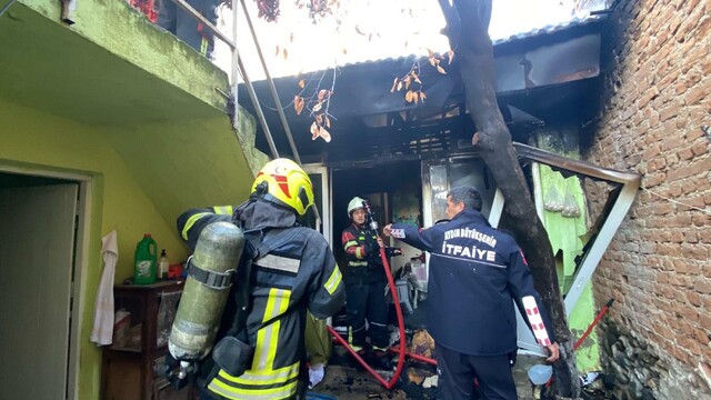 Nazilli'de çıkan yangında 86 yaşındaki adam kurtuldu