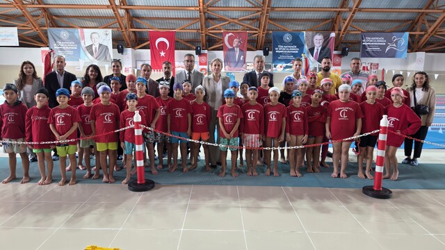 Nazilli'de çocuklar için yüzme eğitim projesi başladı