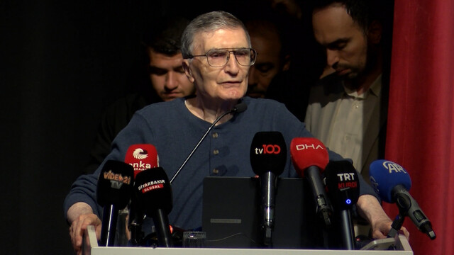 Nobel ödüllü Aziz Sancar, Diyarbakır'da öğrencilerle buluştu