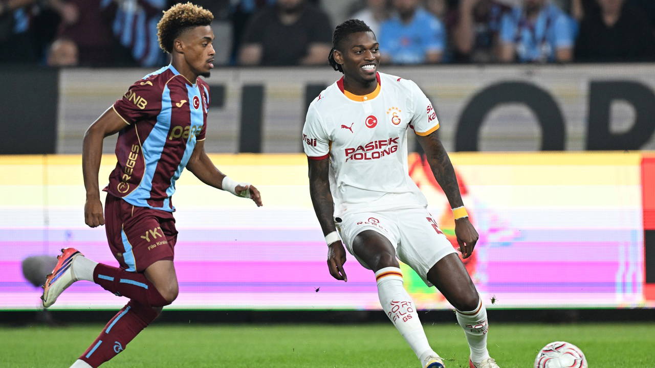 Okan Buruk, Kasımpaşa maçı için Rafael Leao'yu oynatacak