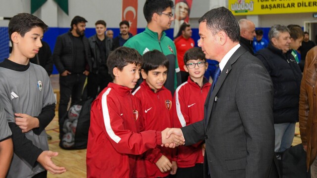 Osmangazi Belediyesi amatör spor kulüplerine destek sağladı