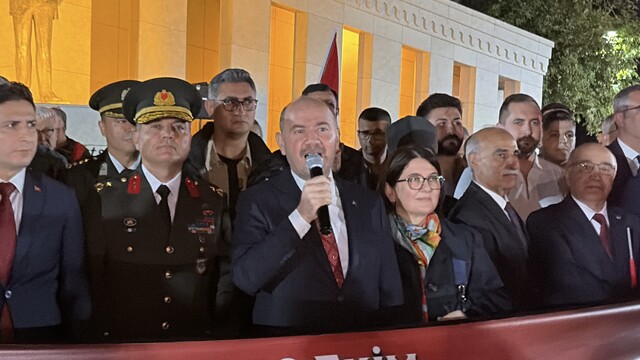 Osmaniye'de Cumhuriyet Bayramı 103 metrelik bayrakla kutlandı