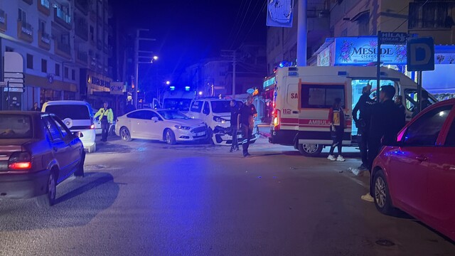 Osmaniye'de iki otomobil çarpıştı, 2 yaralı