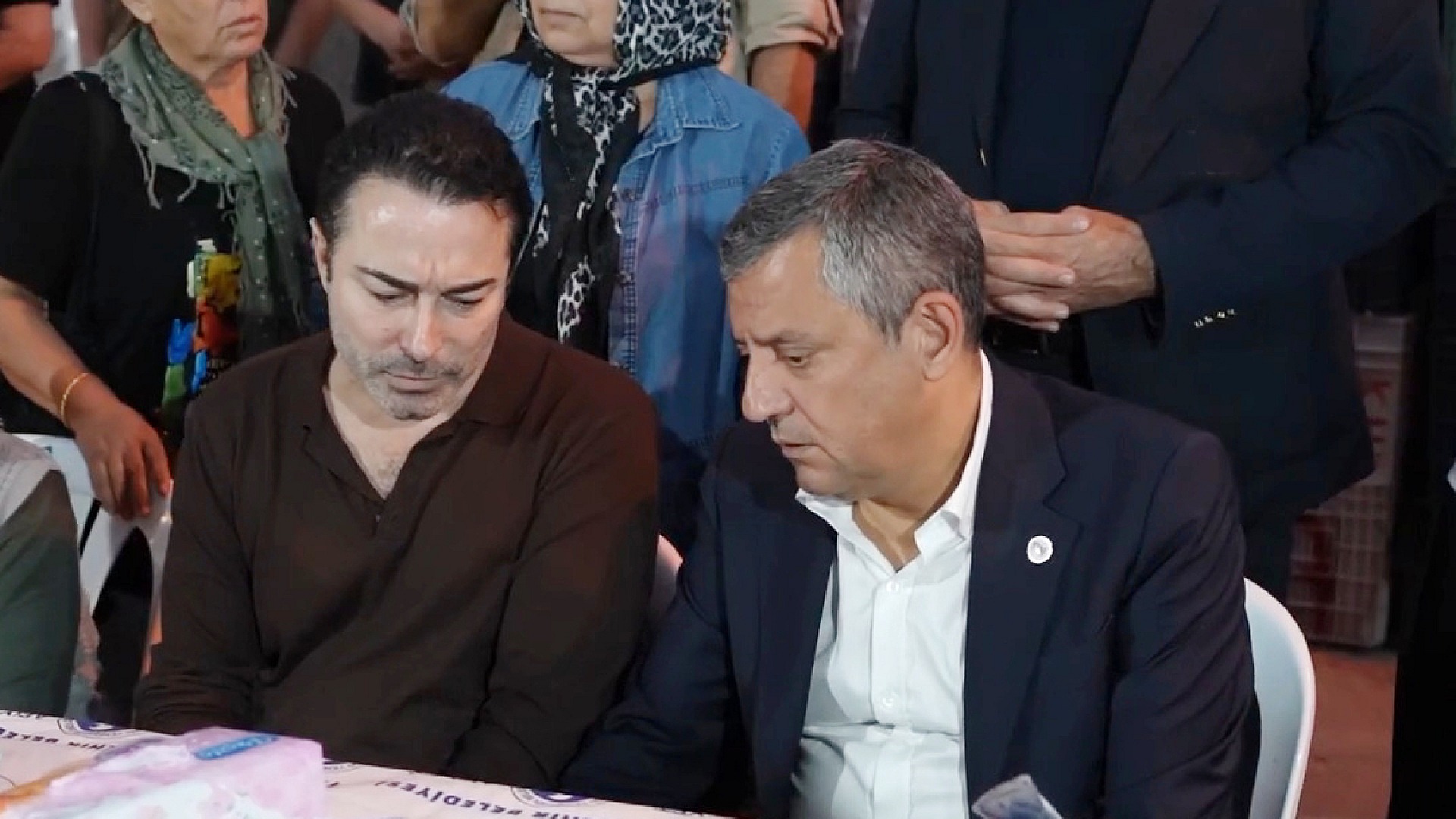Özgür Özel, Atilla Taş'a taziye ziyaretinde bulundu