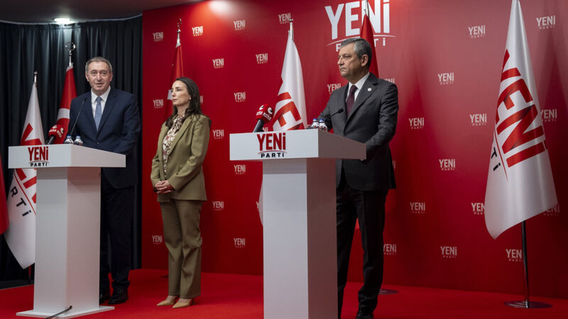 Özgür Özel, DEM Parti ile terörsüz Türkiye sürecini görüştü