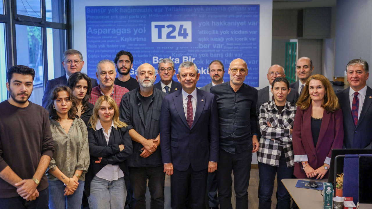 Özgür Özel, erişim engeli getirilen T24'e ziyarette bulundu