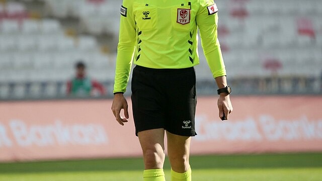Pendikspor-Kayserispor maçını Burak Pakkan yönetecek