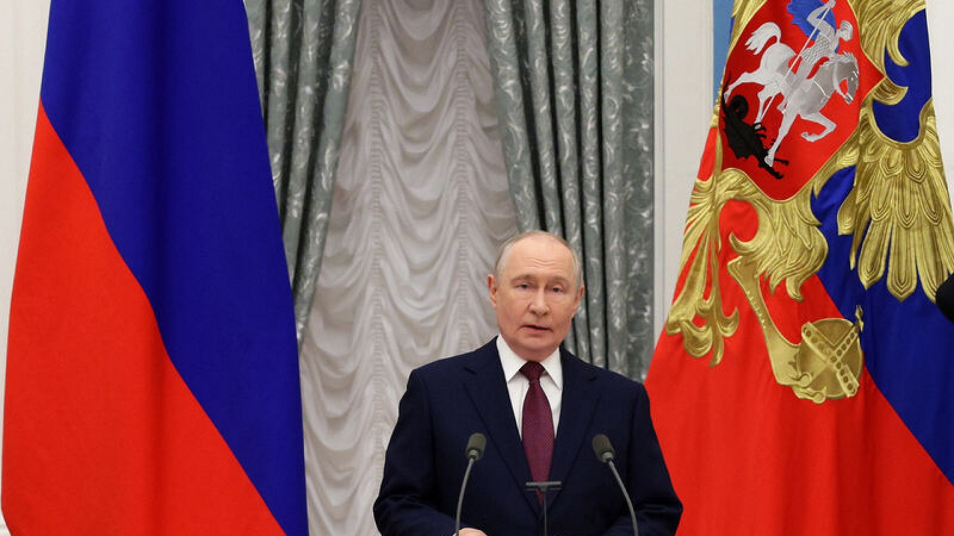 Putin Avrupa'daki protestolar ve enerji politikalarına eleştiri