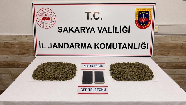 Sakarya'da jandarmadan uyuşturucu satıcılarına operasyon
