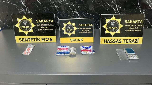 Sakarya'da uyuşturucu operasyonunda 3 kişi tutuklandı