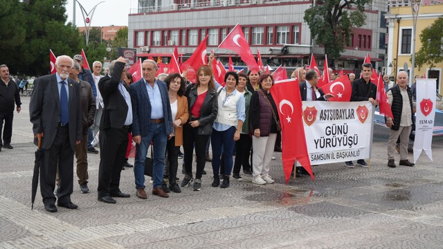 Samsun'da astsubaylar 17 Ekim Günü yürüyüş düzenledi