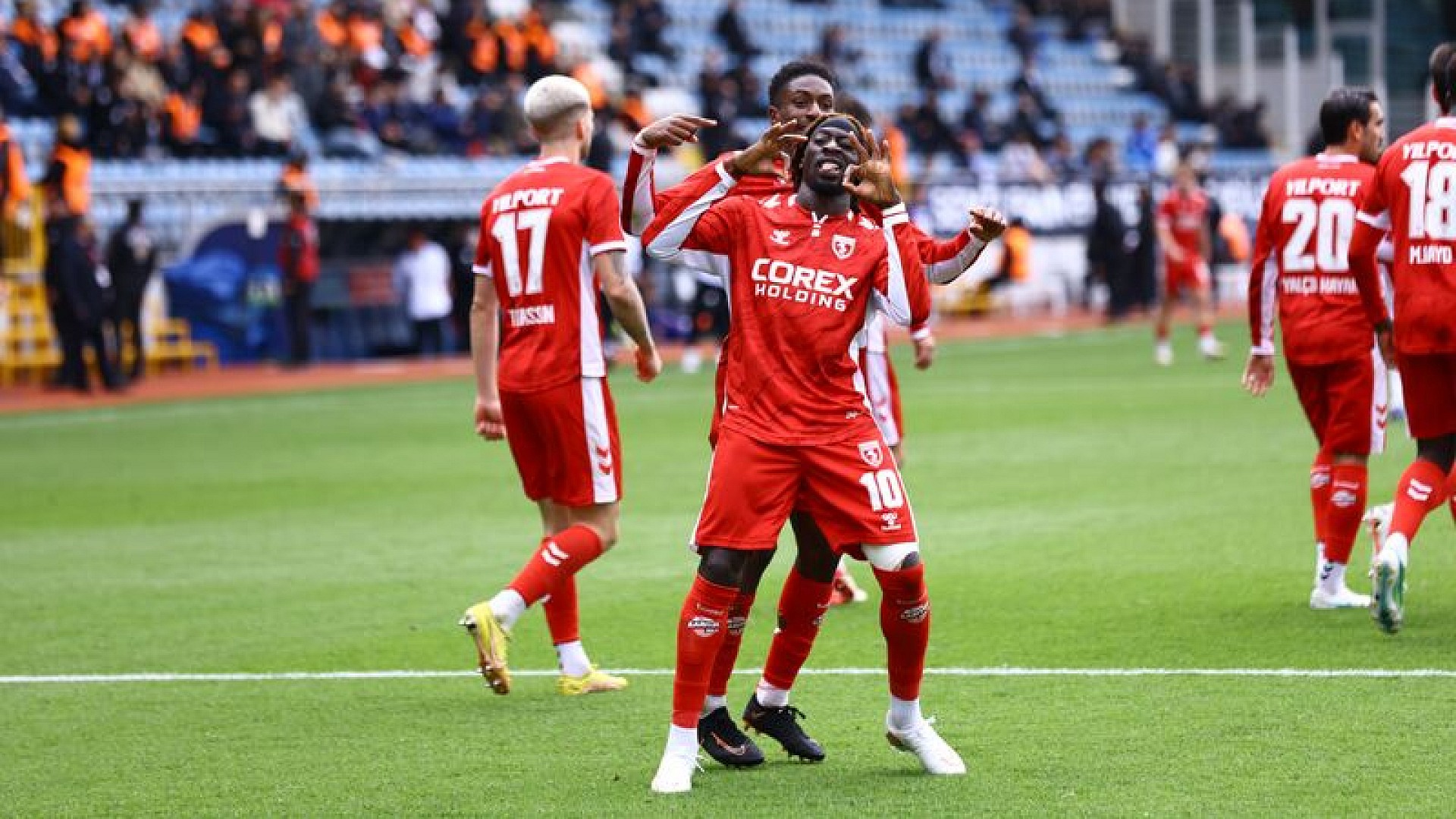 Samsunspor, Başakşehir FK ile kritik maça çıkıyor