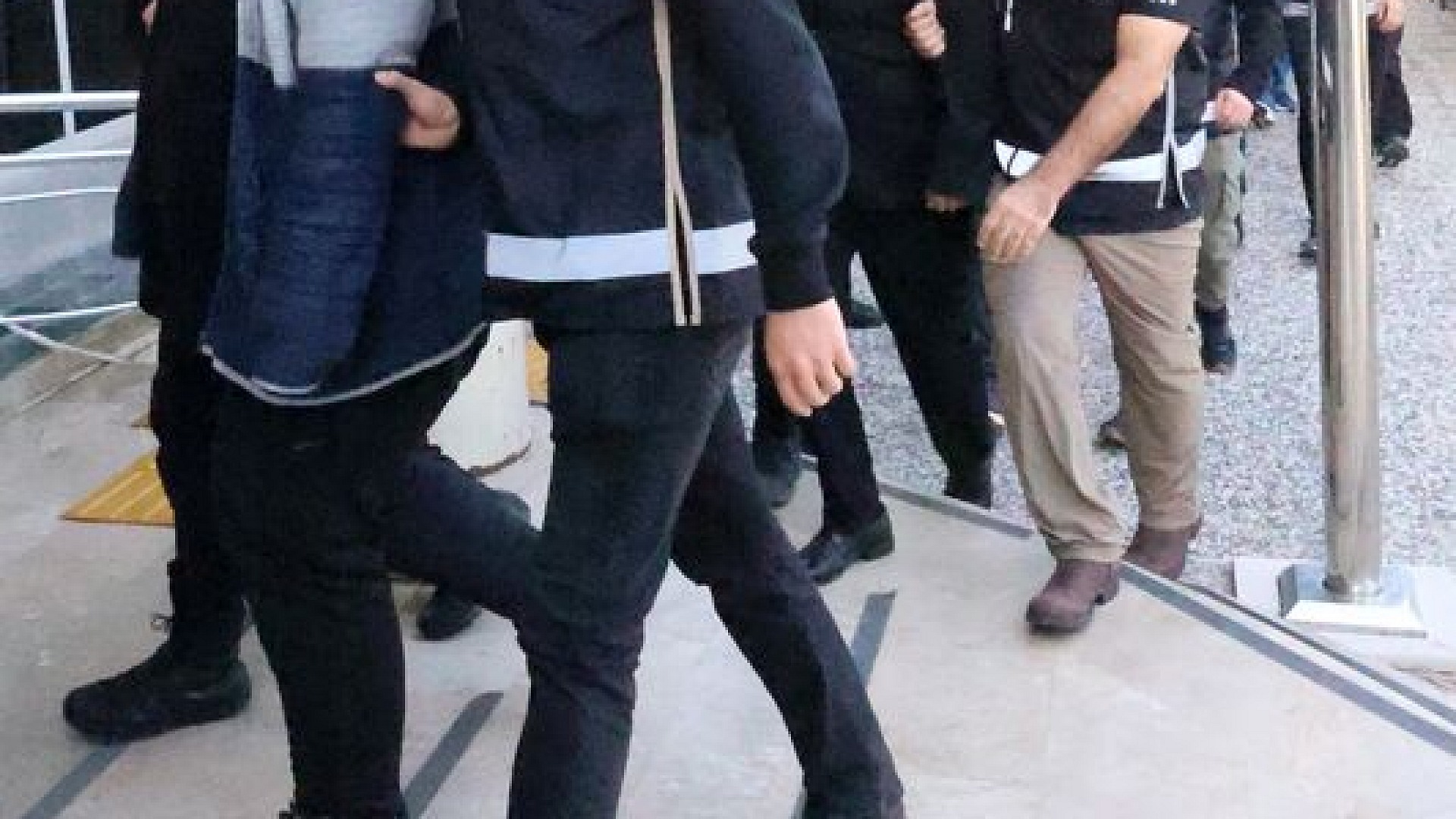 Sarıgül ailesine yönelik soruşturmada 8 kişi gözaltında