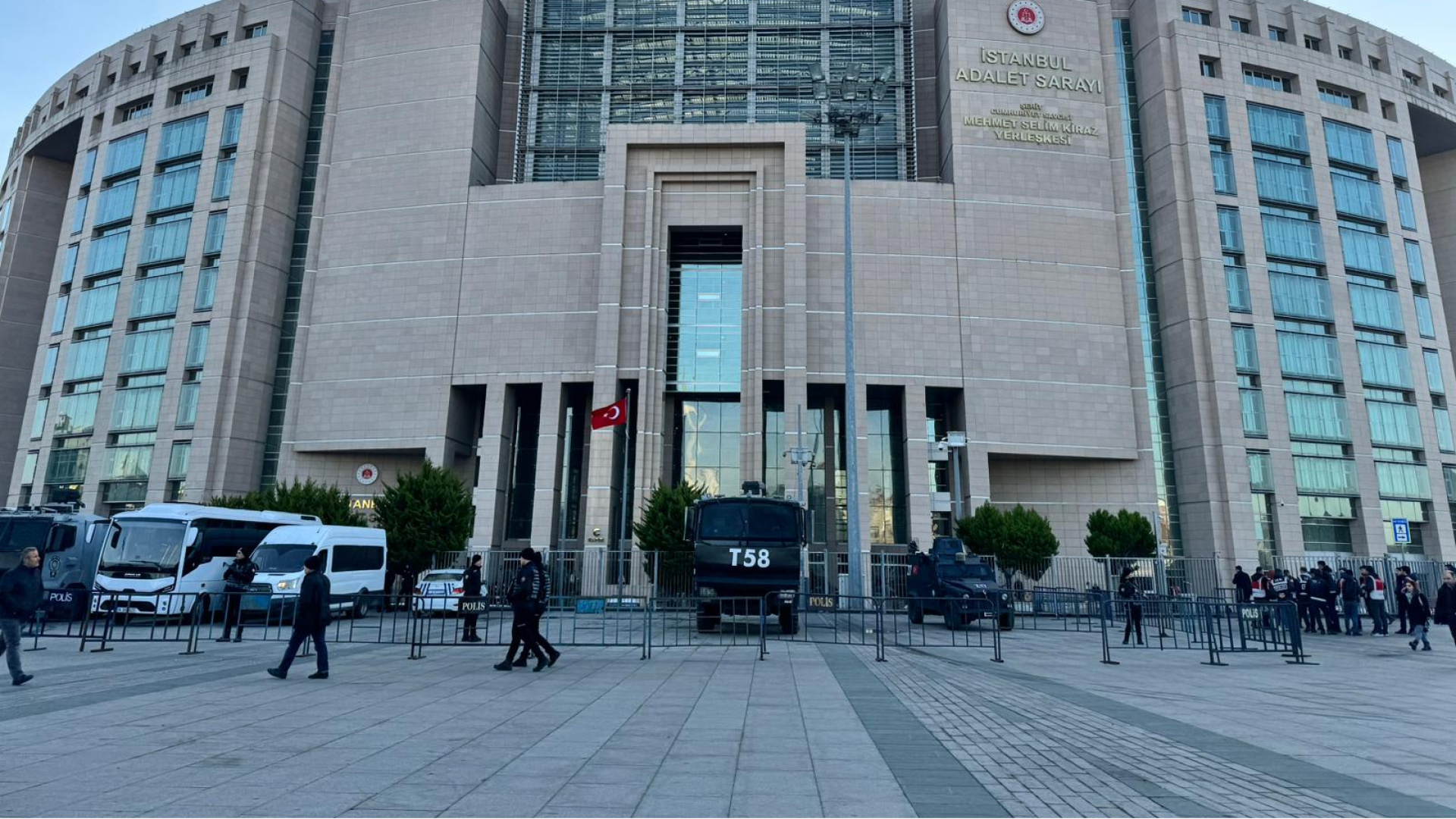 Sarıgül soruşturmasında 10 kişi için gözaltı kararı verildi