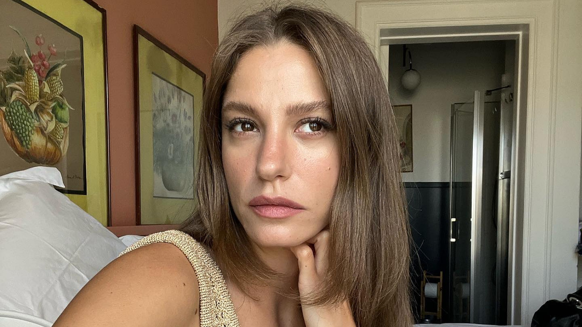 Serenay Sarıkaya'dan sürpriz not paylaşımı