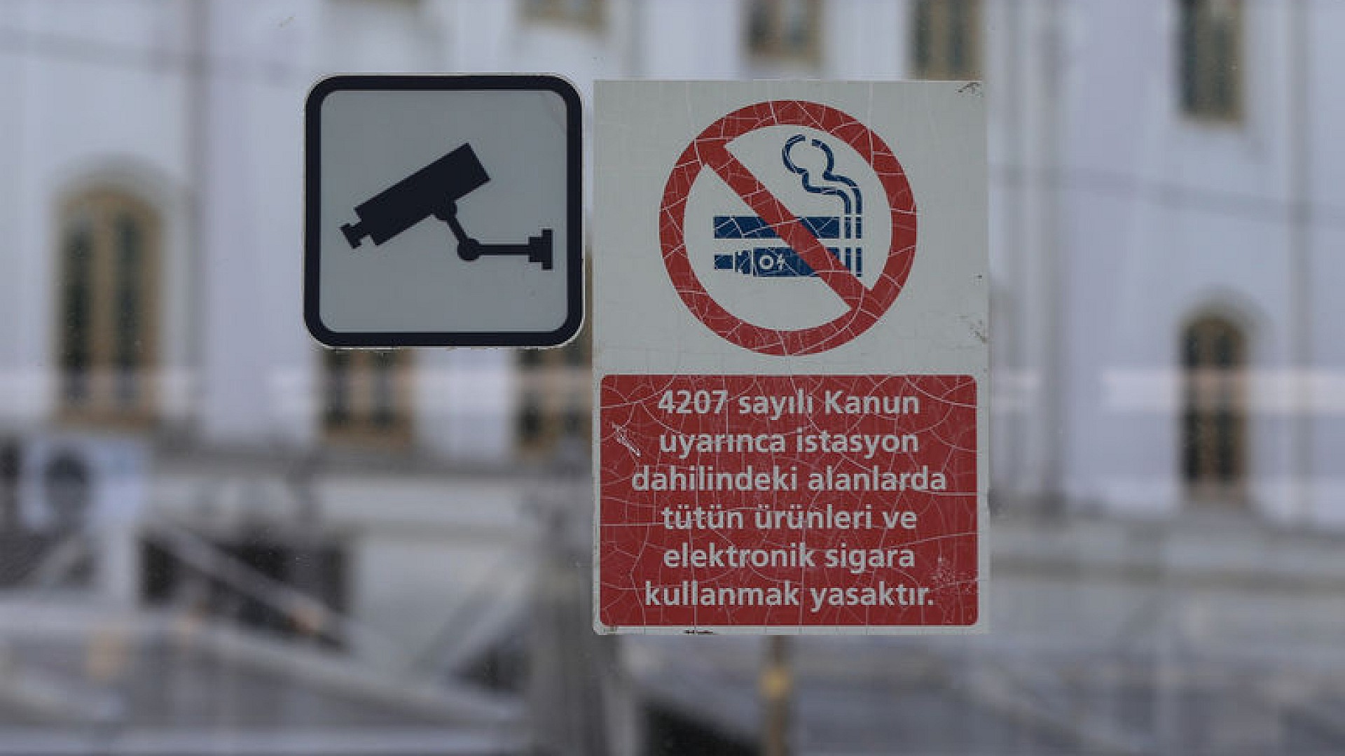 Sigara yasağı açık alanlarda genişliyor