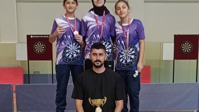 Sinop'ta dartta dördüncü şampiyonluk sevinci