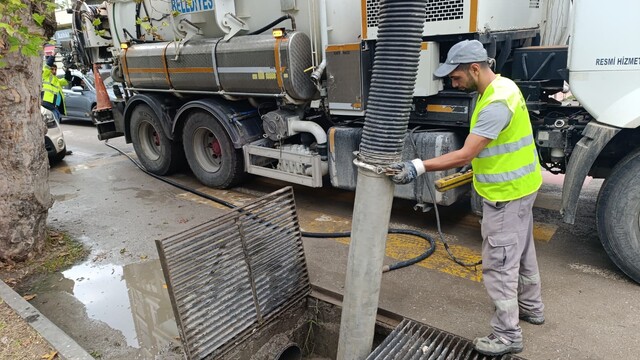 Sinop'ta sel öncesi altyapı temizliği yapıldı