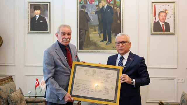 Sivaslı yüzbaşının 110 yıllık hasreti torununa ulaştı