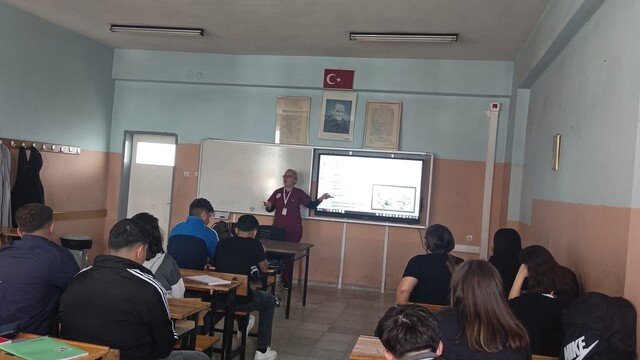 Söke'de öğrenciler diyabet ve obeziteye bilgilendirildi